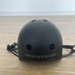 INDUSTRIAL インダストリアル　ヘルメット　スケボー　ストライダー