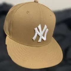 NEW ERA 59FIFTY ベージュキャップ サイズ7 (シール無)