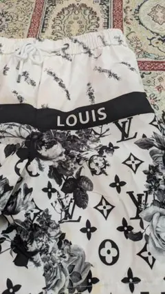 ✨最終LOUIS VUITTON 花柄ショートパンツ サイズ