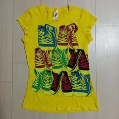 美品　イエロー スニーカー グラフィック Tシャツ