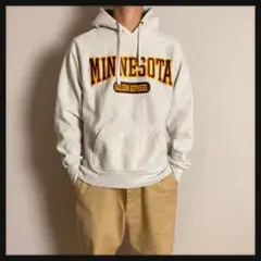 NCAA ミネソタ ゴールデンゴーファーズ カレッジ スウェットトレーナー 刺繍