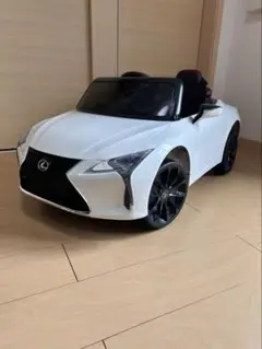 【土日限定価格】レクサス 電動乗用車 ホワイト 土日限定価格】レクサス 電動乗用車 ホワイト