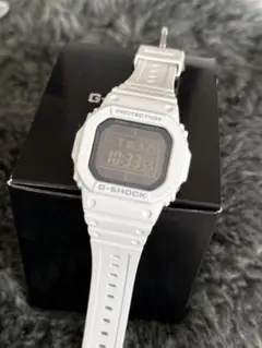 G-SHOCK GW-M5610MD 電波ソーラー ホワイト定価44000円 Amazon.co.jp: [カシオ] 腕時計 ジーショック 電波ソーラー GW