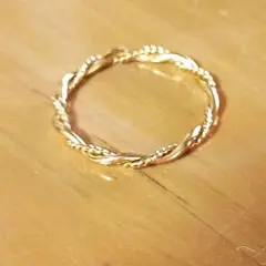 ステンレス　指輪　11号　ゴールド