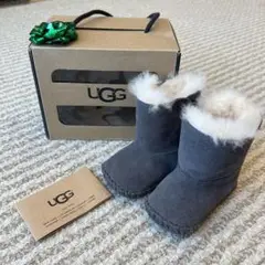 新品 UGG Baby グレー ムートンブーツ XSサイズ