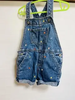 GAP デニムブルー刺繍ショートオーバーオール