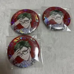ツイステ　トレイ　缶バッジ