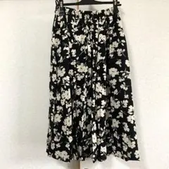 花柄スカート