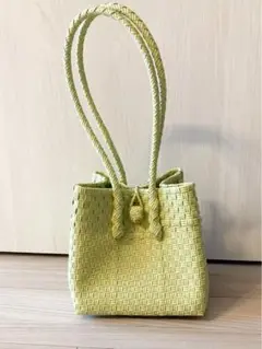 【美品】MEKEARISA メケアリサ　グミバッグ　S ピスタチオ