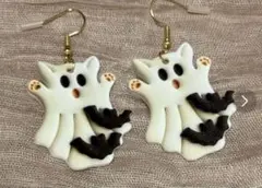 【新品未使用】ハロウィン　オバケ猫　ピアス
