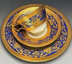 Cauldon 金盛上 エンボス装飾 コバルト キャビネットトリオ 1904年
