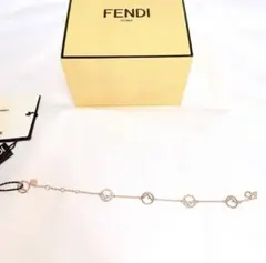 新品FENDI / フェンディエフイズ ブレスレット