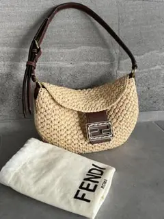 希少！FENDI ミニクロワッサン ミニマンマバケット　ビーズ　レザー　超美品✨ 希少！FENDI ミニクロワッサン ミニマンマバケット ビーズ
