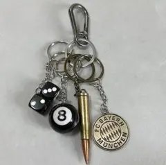 キーホルダー 5個セット 黒ダイス 8ボール 弾丸 バイエルン ミュンヘン