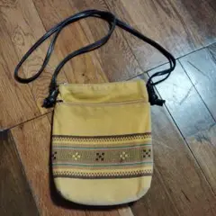 ミンサーイエロー ショルダーバッグ