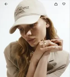 美品　H&M ロゴキャップ　刺繍デザインツイルキャップ　ベージュ　M/L