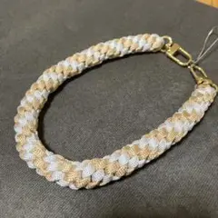 白と金の編み込みストラップ