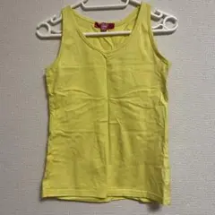 イエロー ノースリーブタンクトップ 150㎝
