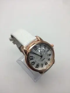 新品未使用品★メルカリ便☆☆ ホワイト × ゴールド☆レディース腕時計