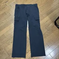 Under Armour 黒 カーゴパンツ