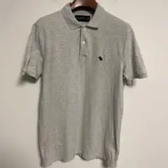 Abercrombie & Fitchアバクロ グレー ポロシャツ 刺繍ロゴ M