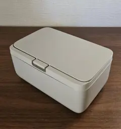 Item thumbnail for item c0f270eb-65cd-4eaf-9292-8f6945104f9b