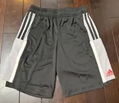 ⭐️新品タグ付き⭐️adidas⭐️ハーフパンツ⭐️ブラック⭐️150