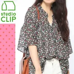 studio CLIP　小花柄　シャーリングブラウス　シフォン　大き目