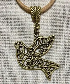 鳥　ペンダント ネックレス　ハンドメイド no.320