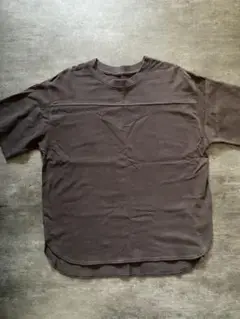 and me オーバーサイズ　Tシャツ　ブラウン　焦茶