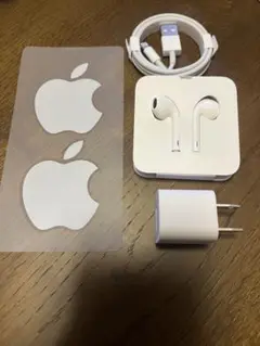 【Apple純正・新品未使用】Lightningケーブル、イヤホン