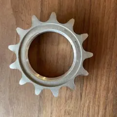NJS スギノ　ギガス 小ギヤ　12T ロックリングセット　競輪 NJS スギノ ギガス 小ギヤ 12T ロックリングセット 競輪 - メルカリ