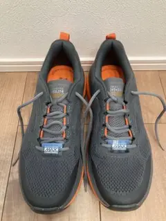 SKECHERS MAX CUSHIONING グレー/オレンジ　25.5cm
