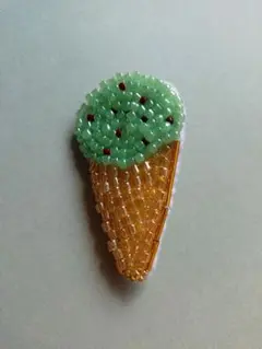 チョコミントアイス　ブローチ