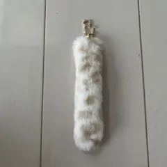 猫のしっぽのキーホルダー Mサイズ ヒョウ柄 猫 ベージュ ボア ハンドメイド