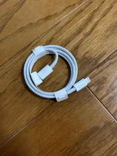 新品　Apple純正　Lightningケーブル