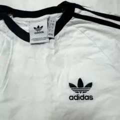 adidas ストライプ Tシャツ ホワイト