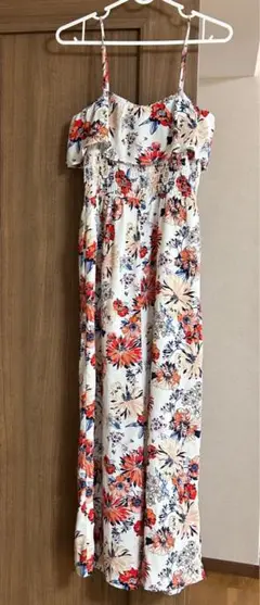 花柄リゾート風サロペット　パンツタイプ