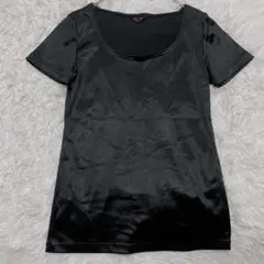 YUKI TORII ユキトリイ　黒 サテン風 半袖Tシャツ　日本製　美品 F