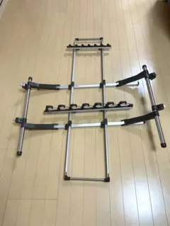 カーメイトロッドホルダー　中古美品8本積みだったと…サイドバー延長　中間ホルダー カーメイト ZSP26 フロントホルダー7本積用 釣り用品 ロッド