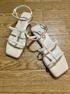 【GU】ナローストラップフラットサンダル オフホワイトS