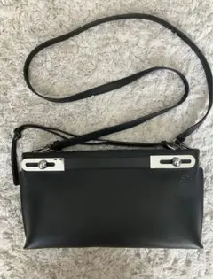 2025年最新】loewe ロエベ ミッシーの人気アイテム - メルカリ