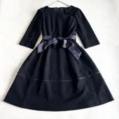 美品 現行タグ 近年 トゥービーシック ツイードジャージワンピース ブローチ 紺