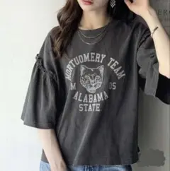 甘さも強さもこの一枚で。綿100％袖フリル✕ピグメントカレッジTシャツ