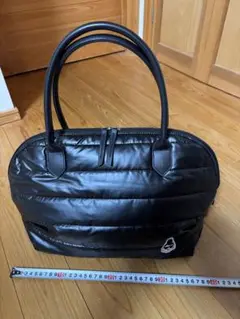 美品！ブラックナイロンキルティングトートバッグ