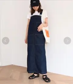 Item thumbnail for item fd230aa6-676d-44ae-8c53-f90f41279f8b