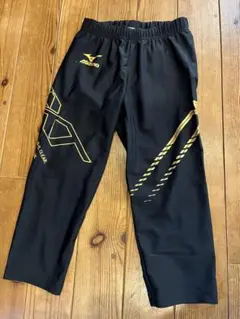 Mizuno ハーフトレーニングパンツ 黒 ゴールド