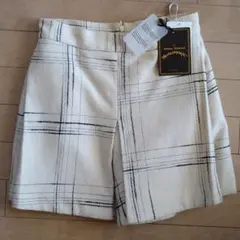 新品 タグ付き Vivienne Westwood ショートパンツ