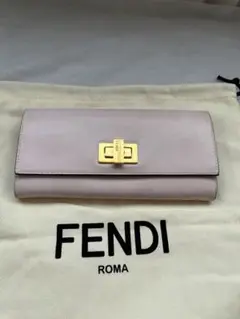 フェンディ FENDI 長財布 薄ピンク 桜色