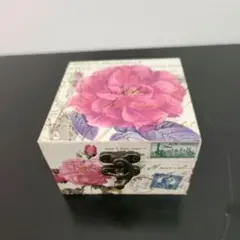 フラワープリント　ロック付きBOX　バラ　小物入れ